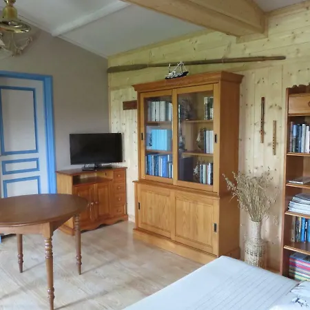 Les Petites Aunettes 3*