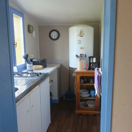 Les Petites Aunettes Bed & Breakfast 3*